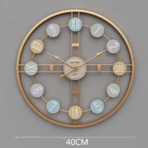 Roman Luxury Round Metal Clock